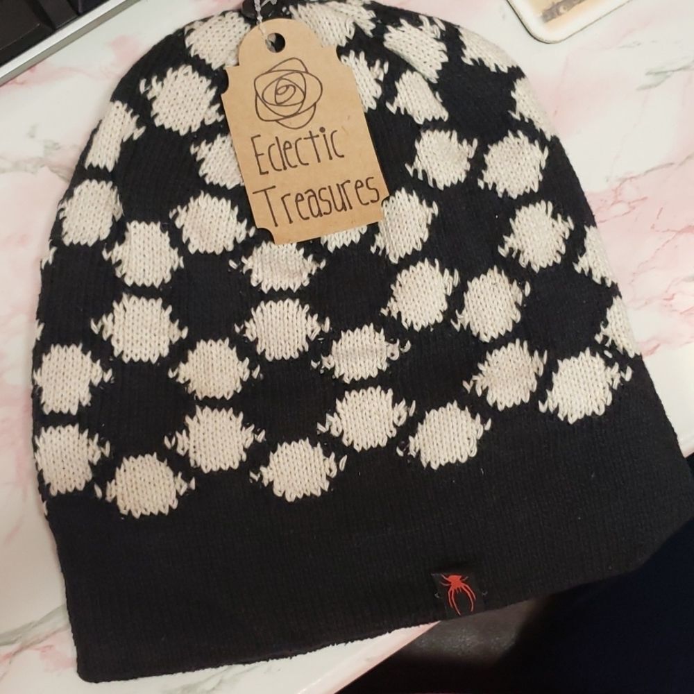 Mens black & white Beanie OSFM NWT
